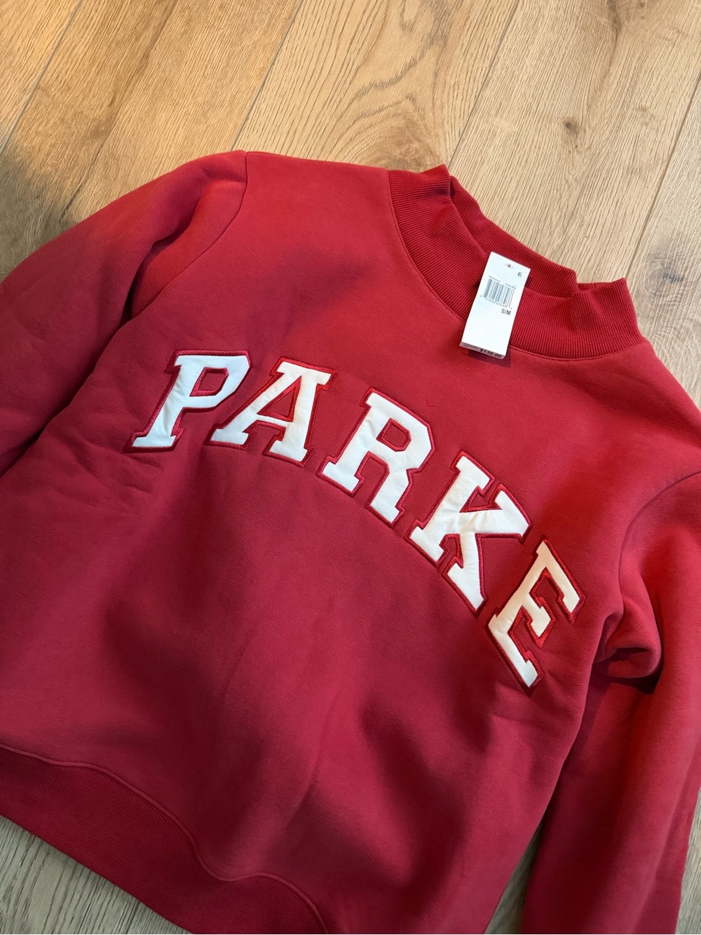 PARKE Red Mock-Turtleneck Logo Sweatshirt - Picture 4 of 9